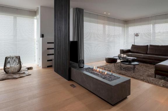 De interieurtrends van deze zomer volgens Van Damme Interior | Dressing, inbouwkast en haardwand op maat