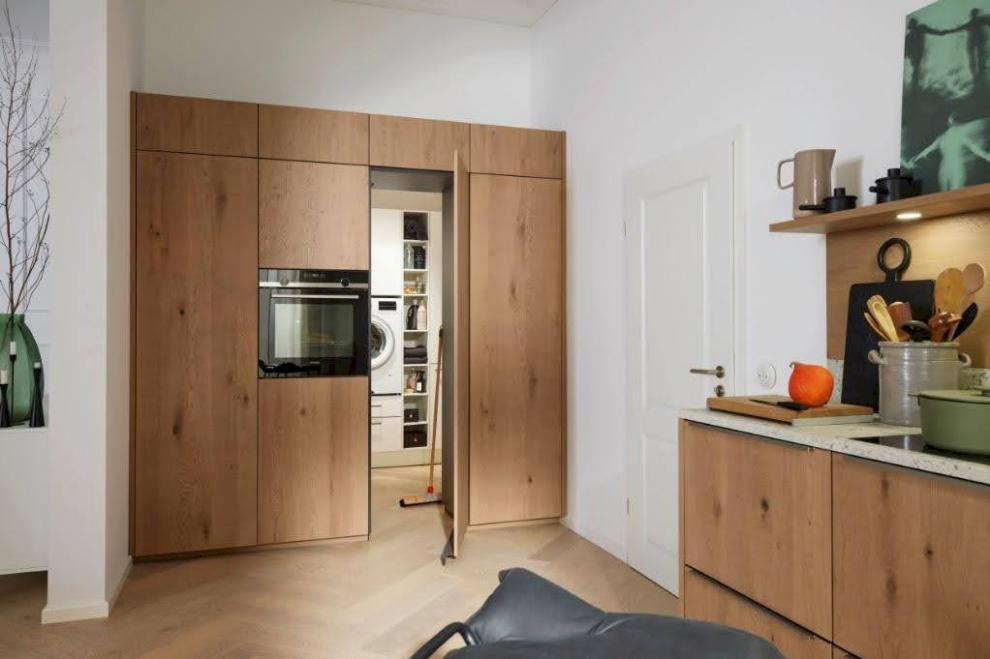 Slim opbergen: maatwerkkasten die passen bij jouw levensstijl | Dressing, inbouwkast en haardwand op maat