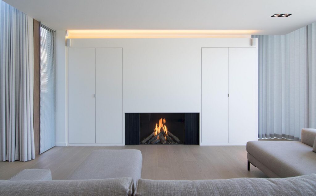 Van Damme Interior | Dressing, inbouwkast en haardwand op maat