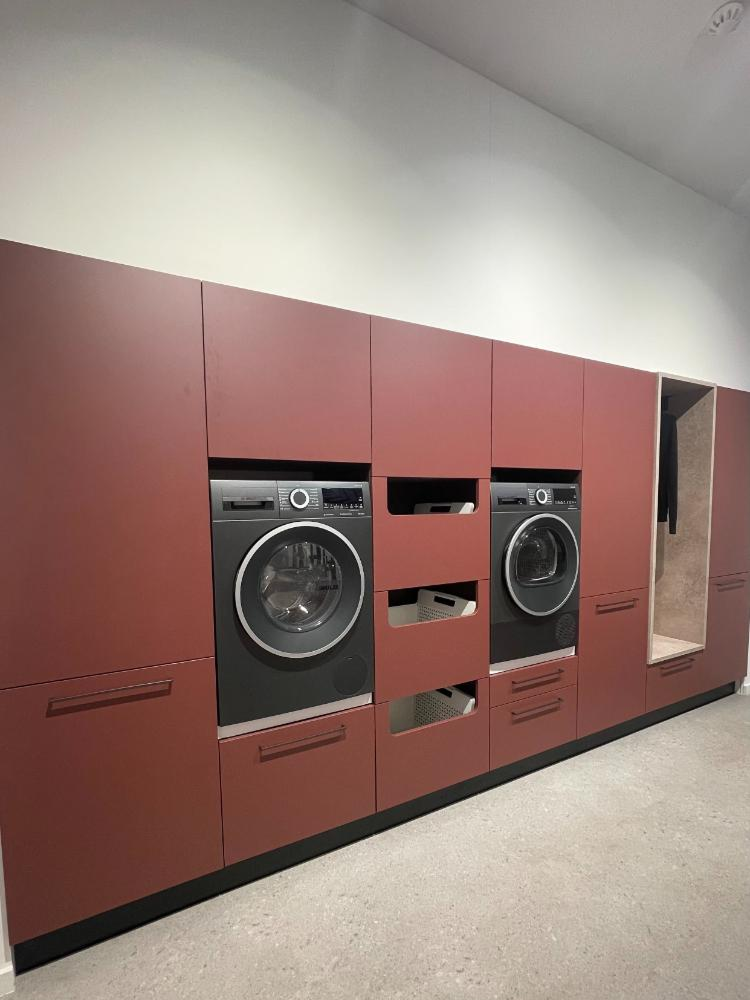 Toonzaal | Dressing, inbouwkast en haardwand op maat