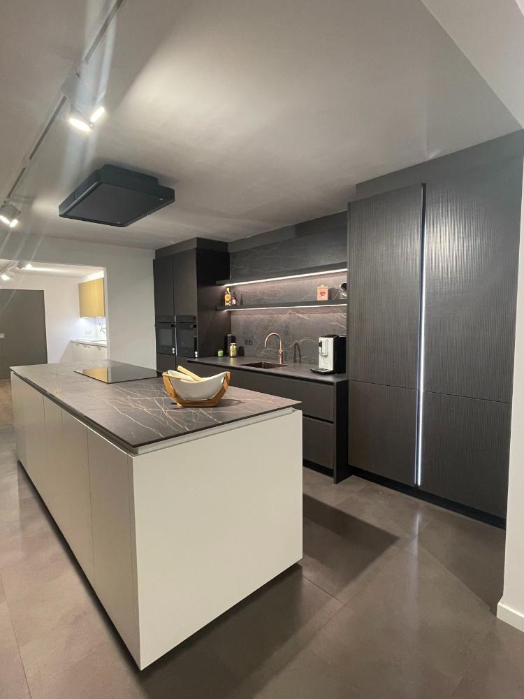 Keuken | Dressing, inbouwkast en haardwand op maat