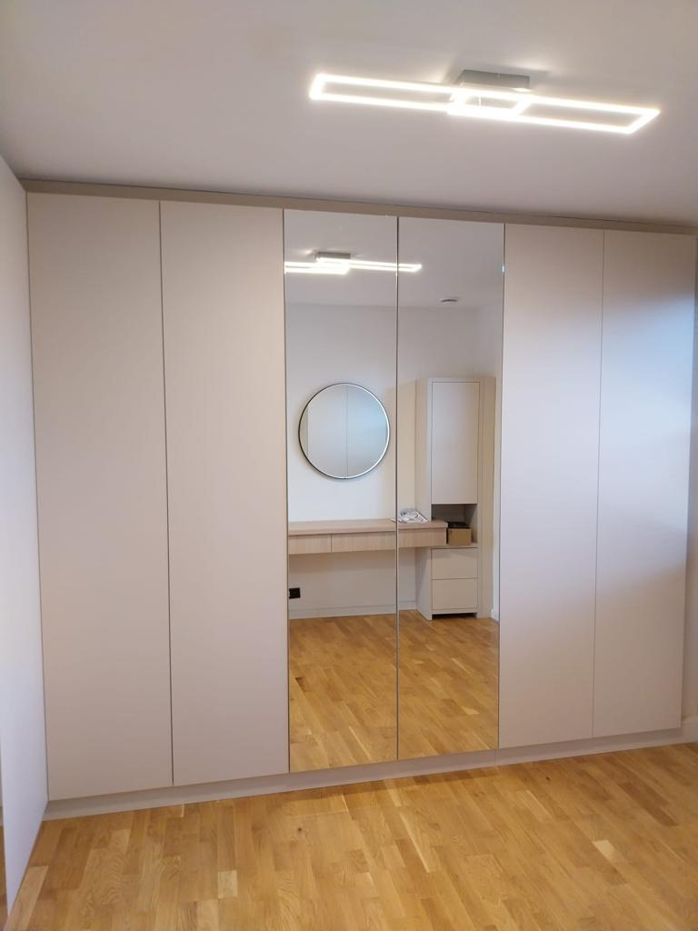 Meubels op maat 2 | Dressing, inbouwkast en haardwand op maat