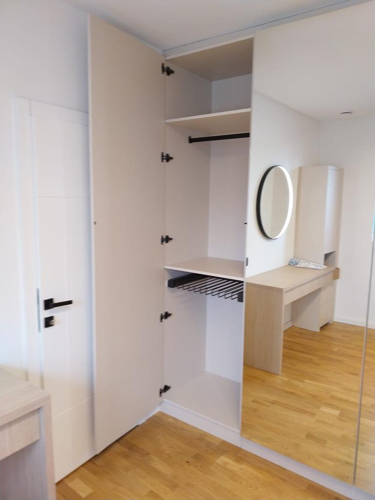 Meubels op maat 2 | Dressing, inbouwkast en haardwand op maat