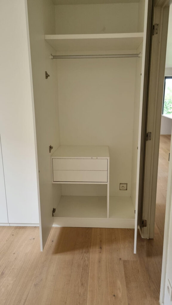 Meubels op maat 1 | Dressing, inbouwkast en haardwand op maat