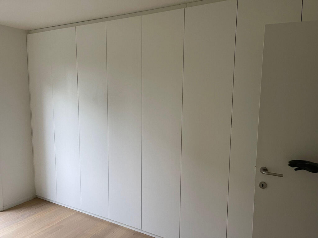 Meubels op maat 1 | Dressing, inbouwkast en haardwand op maat