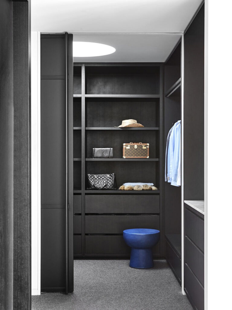 Realisaties | Dressing, inbouwkast en haardwand op maat