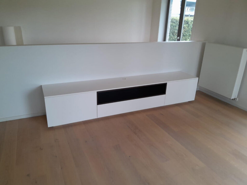Realisaties | Dressing, inbouwkast en haardwand op maat