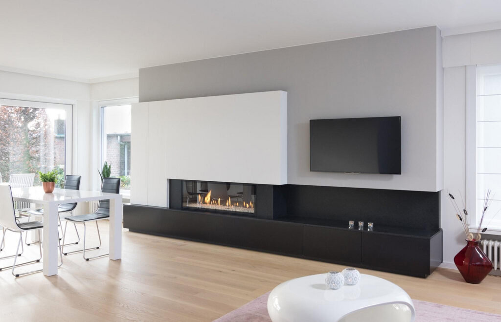 Toonzaal | Dressing, inbouwkast en haardwand op maat